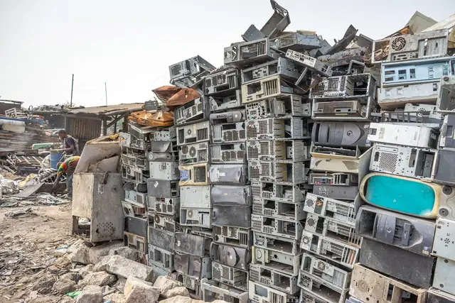 Construir un sistema más seguro de residuos electrónicos en Ghana