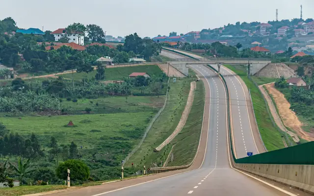 Mejorar la conectividad rural en el norte de Uganda