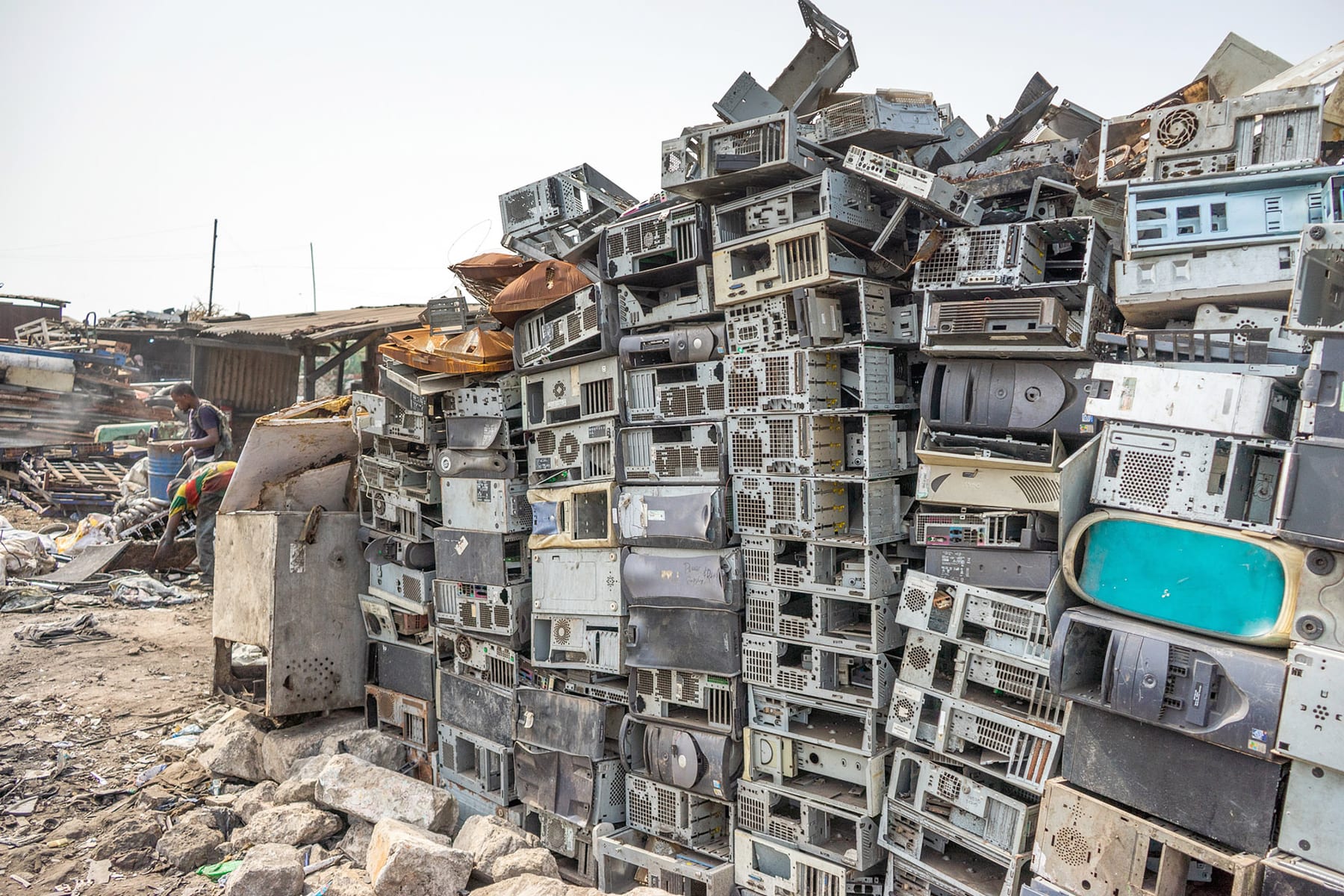 Construir un sistema más seguro de residuos electrónicos en Ghana