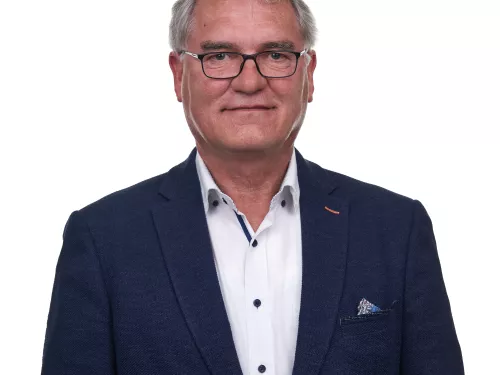 Johannes Buschmeier headshot